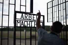 Memorial del campo de concentración de Sachsenhausen: recorrido en autobús desde Berlín