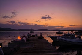 Privécruise op het eiland Diaporos bij zonsondergang