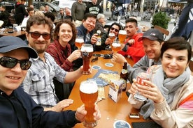 Rondleiding met kleine groepen met bier en Beierse hapjes in München