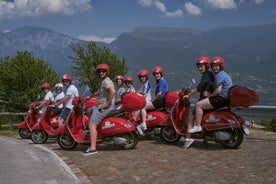 Heldags självguidad skotertur från Peschiera del Garda