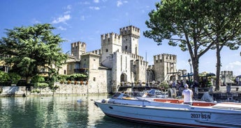 7 Days Northern Lakes and Italian Riviera Tour - from Milan