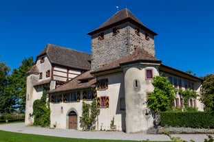 Hegi Castle