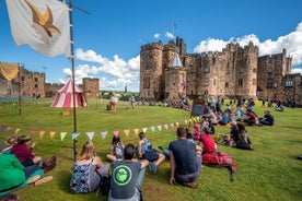 Tagesausflug: Alnwick-Schloss aus Harry Potter und Scottish Borders