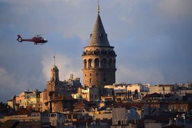 Istanbul panoramique : visite privée en hélicoptère de la tour de Galata et de la tour de Léandre