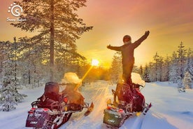 Schneemobil-Ganztagesabenteuer - Kleine Gruppe