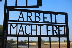 Berlin: Sachsenhausen Memorial 6-Hour Tour in Spanish