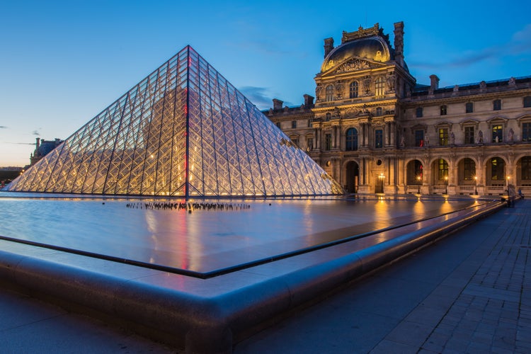 Louvre Museum in Paris.jpg