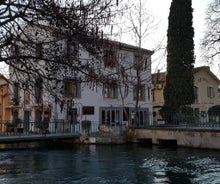 Olive- Vaste appartement donnant sur la Sorgue