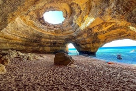 Benagil: Caves, Beaches, and Secret Spots Guided Kayak Tour