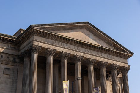 Photo of St. George's Hall in Liverpool, UK.