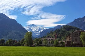 Excursão privada a Interlaken e Jungfrau - Excursão de um dia personalizada com seu guia local