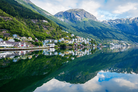 Hardangerfjord Lunch at Cider Farm, Coffee at historic Hotel