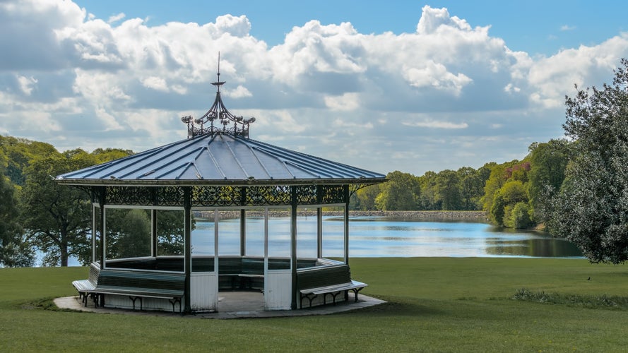 Photo of Roundhay park, Leeds.