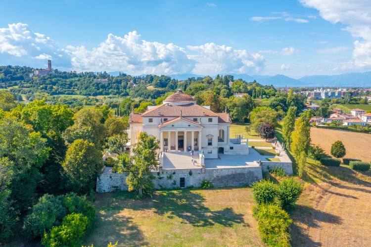 Photo of Villa la Rotonda in Italian town Vicenza, Italy.