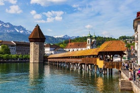 Luzern Uppgötvun: Lítil hópgönguferð um borgina og sigling á vatni frá Basel