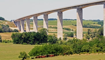 Kőröshegy viaduct