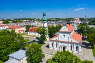 Photo of panoramic aerial view of Kazimierz Dolny, Poland.