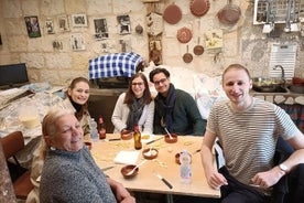 People of Bari unusual guided tour with pasta making at Grandma house