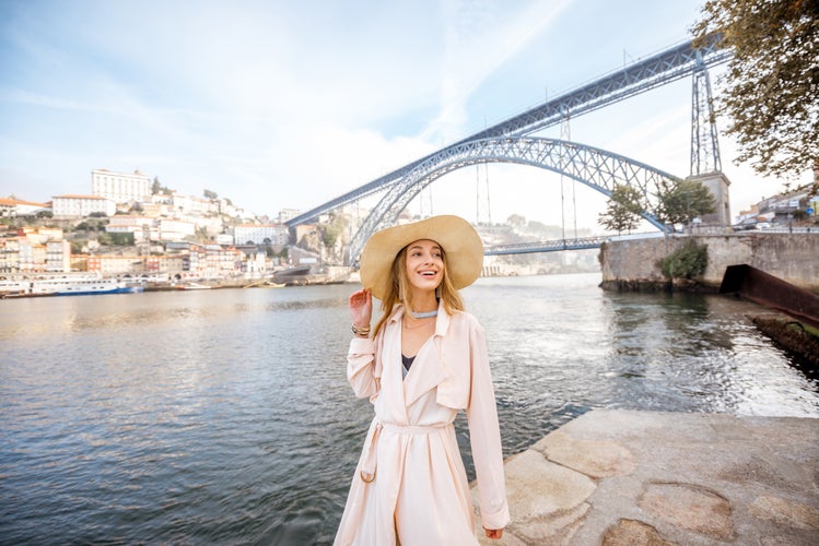 woman traveling in porto.jpg