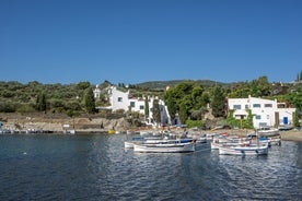 Photo of Platja De l'Almadrava in Roses on Cape Creus Catalonia, Spain.