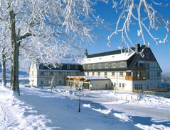 Panorama Berghotel Wettiner Höhe