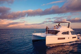 Croisière en catamaran au coucher du soleil de 3 heures avec dîner tout compris