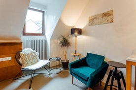 Cozy Blue House Apartment in heart of Old Town