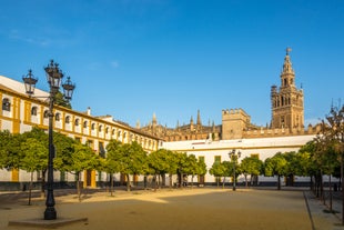 Patio de Banderas