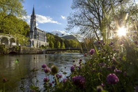 Lítil hópferð um Lourdes helgidóminn, hádegisverður innifalinn