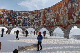 Excursão diurna privada e personalizada ao Monte. Kazbegi saindo de Tbilisi