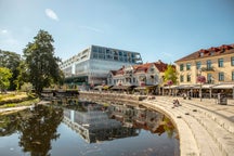 Coches medianos de alquiler en Borås, en Suecia