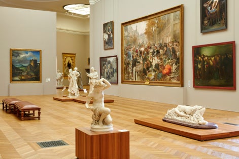Large format gallery.