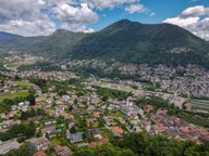 Porza city breaks