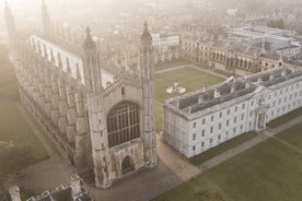 Einkamál | LGBTQ saga í Cambridge háskólaferð undir forystu háskólanema