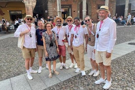 Bologna Walking Tour with Pasta Demo