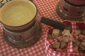 Cheese Fondue or Raclette on Lake Zurich private boat 90 minutes excursion