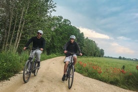 Aventure en vélo électrique entre châteaux médiévaux et vieux villages