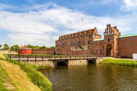 Copenhagen Day Trip to Malmo Old Town & Castle by Train/Car