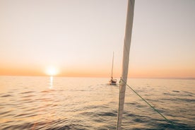 Privato - Navigazione romantica al tramonto su uno yacht da 36 piedi da Hvar (fino a 8 viaggiatori)