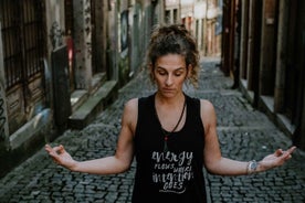 Yoga & tea to the sound of the Portuguese Guitar