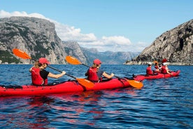 Stavanger: Guided Kayaking in Lysefjord