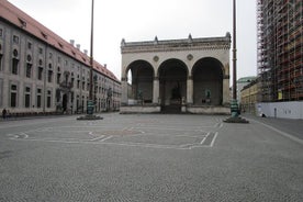 Pienryhmän 2 tunnin München ja Kolmannen valtakunnan kävelykierros