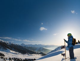 photo of Winter landscape in Grindelwald at sunrise, behind the Mittelhorn and Wetterhorn, Wetterhorn, Interlaken-Oberhasli, Bernese Oberland, Canton of Bern, Switzerland.