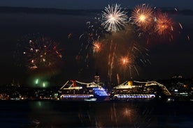 Bosporus-dinercruise met volksdans en liveoptredens