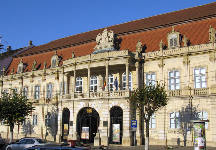 Bánffy_Palace_in_Kluj-Napoca.png