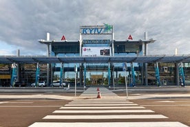 Transfer per privévertrek: internationale luchthaven Kiev Zhuliany vanuit hotel Kiev