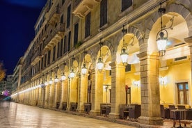 Ville de Corfou: visite guidée en soirée avec vin