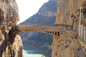 Caminito del Rey: Tour with Official Guide and Drink