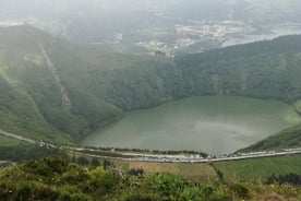 Sete Cidades Lagoa do Fogo e Furnas 5.30 ore € 75,00 a persona