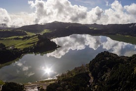 Explore Furnas en Van - Tour de día completo con almuerzo y baños termales